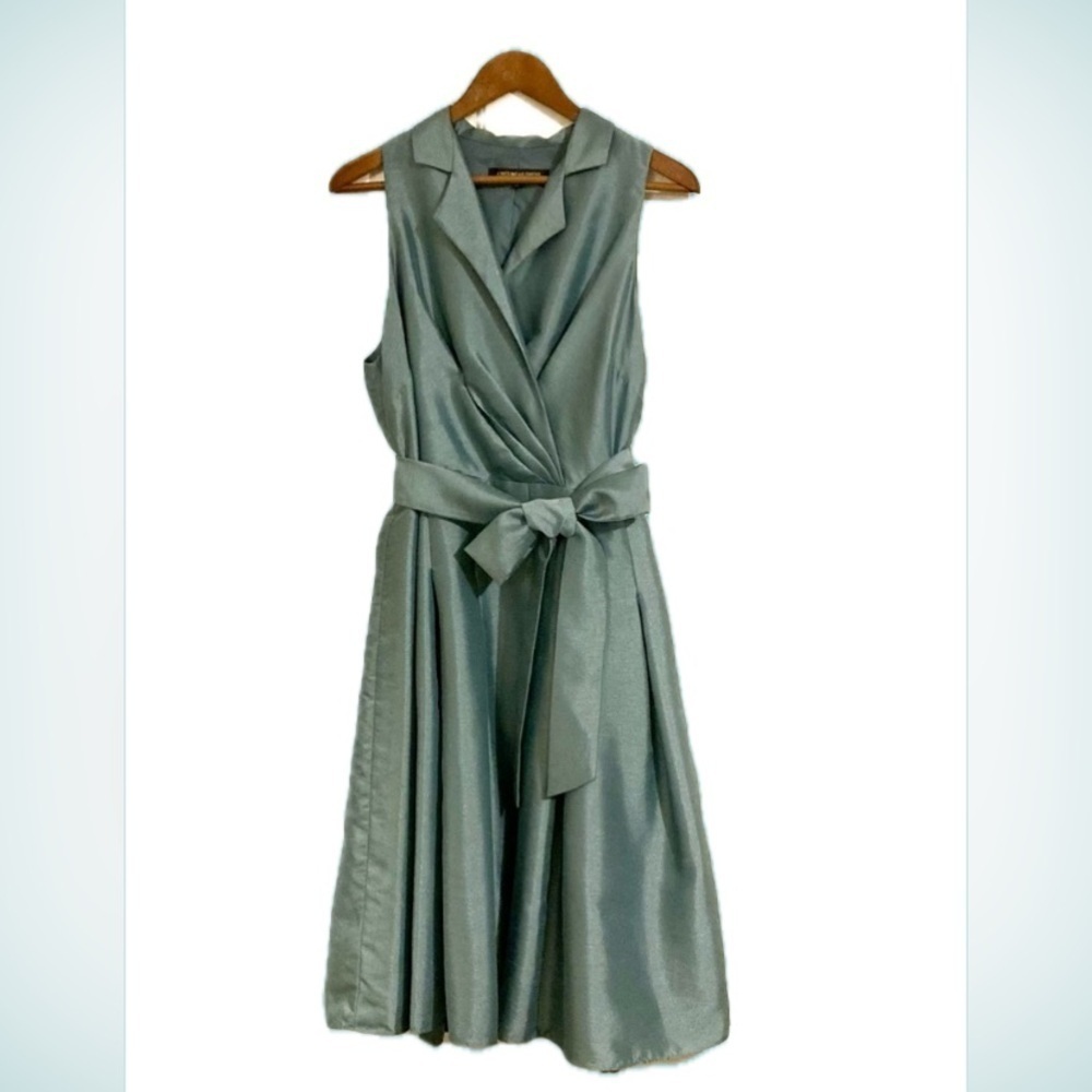Jones wear cocktail dress. Satiny teal fabric. Size 16 NWOT. #elegant #cocktail